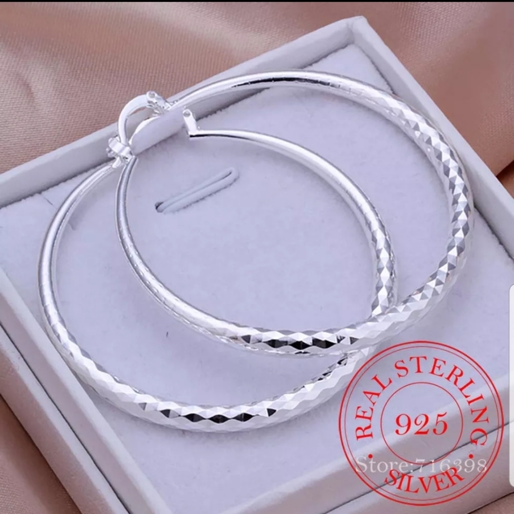 STERLING SILVER HOOP EARRINGS